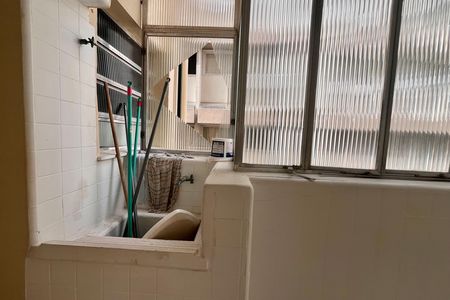 Apartamento para alugar com 230m², 4 quartos e 1 vaga
