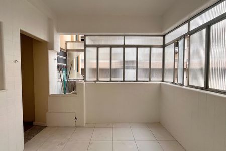Apartamento para alugar com 230m², 4 quartos e 1 vaga