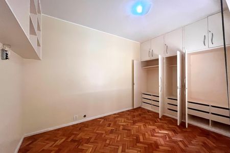 Apartamento para alugar com 230m², 4 quartos e 1 vaga
