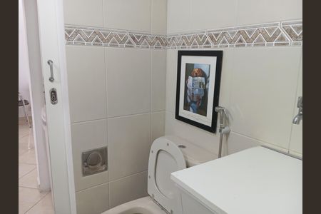 Banheiro de apartamento para alugar com 1 quarto, 68m² em Barra da Tijuca, Rio de Janeiro