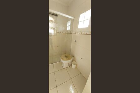 Casa à venda com 170m², 3 quartos e 1 vagaCasa 2 - Banheiro