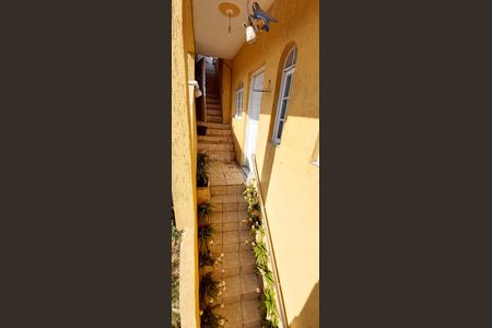 Casa à venda com 170m², 3 quartos e 1 vagaCasa 2 - Área externa