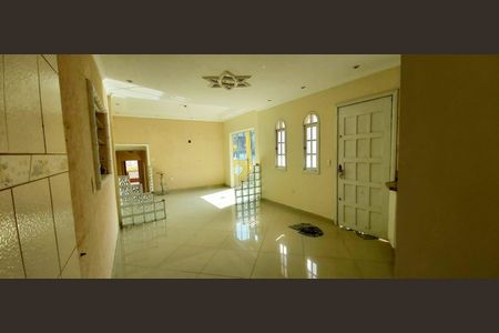 Casa à venda com 170m², 3 quartos e 1 vagaCasa 2 - Sala/Cozinha