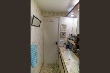 Apartamento à venda com 116m², 3 quartos e sem vagaBanheiro da Suíte