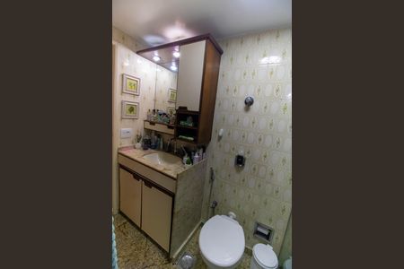 Apartamento à venda com 116m², 3 quartos e sem vagaBanheiro da Suíte