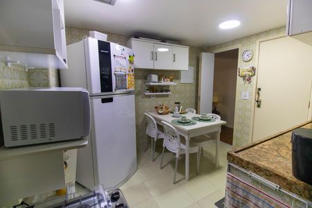 Apartamento à venda com 116m², 3 quartos e sem vagaCozinha