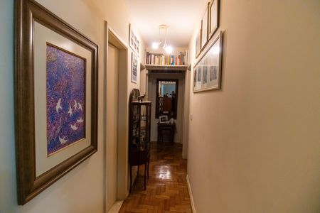 Apartamento à venda com 116m², 3 quartos e sem vagaCorredor 