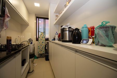 Apartamento à venda com 64m², 2 quartos e 1 vagaCozinha e Área de Serviço