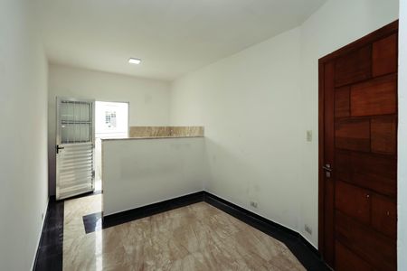 Quarto de kitnet/studio para alugar com 1 quarto, 30m² em Liberdade, São Paulo