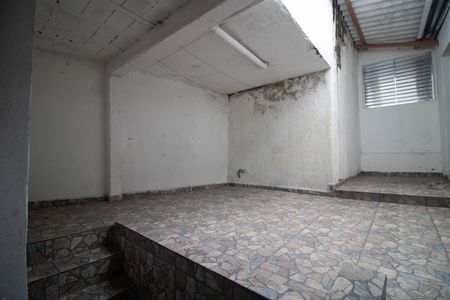 Casa à venda com 268m², 2 quartos e 5 vagasEDÍCULA