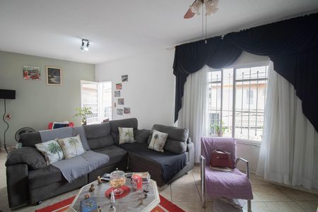Casa à venda com 268m², 2 quartos e 5 vagasSALA