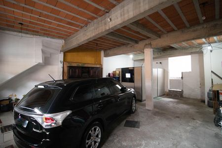 Casa à venda com 268m², 2 quartos e 5 vagasGARAGEM