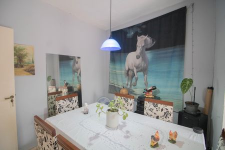 Casa à venda com 268m², 2 quartos e 5 vagasSALA DE JANTAR