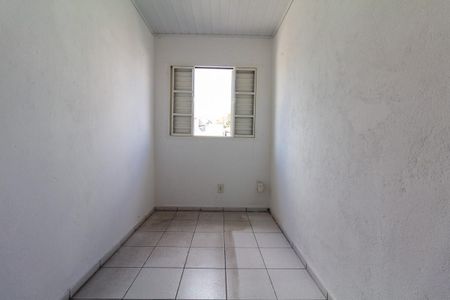 Quarto 1 de casa para alugar com 2 quartos, 60m² em Vila Dalila, São Paulo