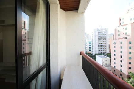 Varanda de apartamento para alugar com 2 quartos, 65m² em Vila Nova Conceição, São Paulo