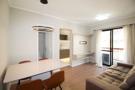 Sala de apartamento para alugar com 2 quartos, 65m² em Vila Nova Conceição, São Paulo