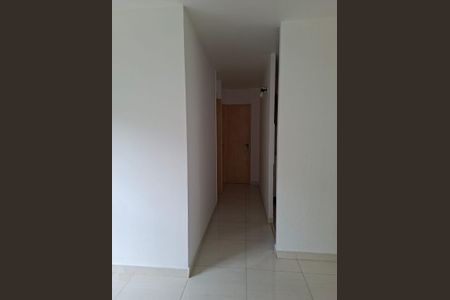 Corredor de apartamento à venda com 2 quartos, 49m² em Vila Guarará, Santo André