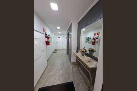 Cozinha de apartamento à venda com 2 quartos, 49m² em Vila Guarará, Santo André