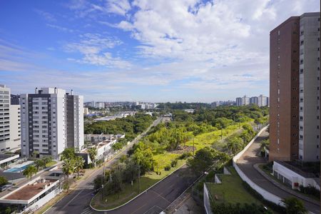 Sala - vista de apartamento para alugar com 2 quartos, 90m² em Jardim do Salso, Porto Alegre