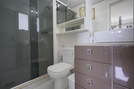 Apartamento para alugar com 90m², 2 quartos e 2 vagas Apartamento para alugar com 90m², 2 quartos e 2 vagasBanheiro da Suíte