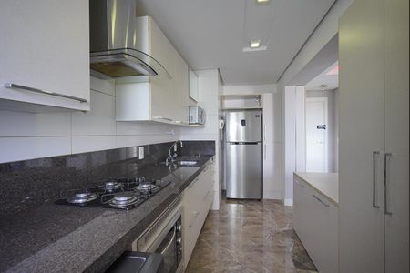 Apartamento para alugar com 90m², 2 quartos e 2 vagas Apartamento para alugar com 90m², 2 quartos e 2 vagasCozinha