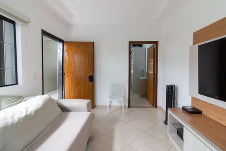 Casa à venda com 125m², 2 quartos e 2 vagas Casa à venda com 125m², 2 quartos e 2 vagasSala