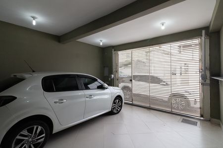 Casa à venda com 125m², 2 quartos e 2 vagas Casa à venda com 125m², 2 quartos e 2 vagasGaragem