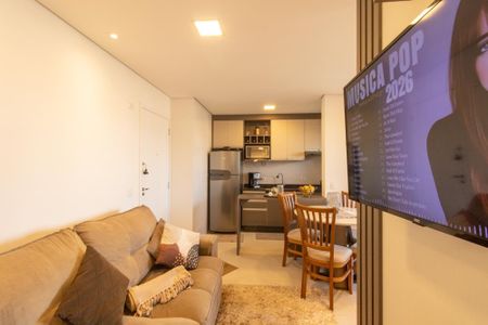 Sala de apartamento à venda com 2 quartos, 47m² em Santa Quiteria, Curitiba
