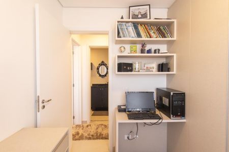 Quarto 1 de apartamento à venda com 2 quartos, 47m² em Santa Quiteria, Curitiba