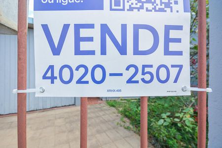 Casa à venda com 126m², 2 quartos e 2 vagas Casa à venda com 126m², 2 quartos e 2 vagasPlaca