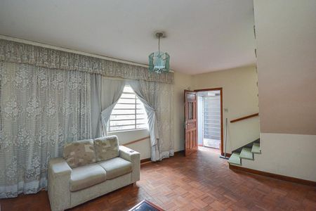 Casa à venda com 126m², 2 quartos e 2 vagas Casa à venda com 126m², 2 quartos e 2 vagasSala
