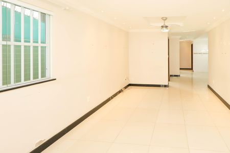 Casa para alugar com 177m², 3 quartos e 1 vaga