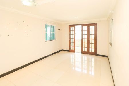 Casa para alugar com 177m², 3 quartos e 1 vaga