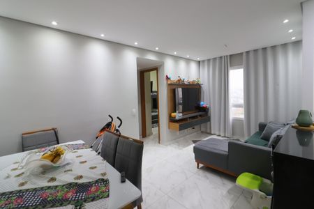Sala de apartamento para alugar com 2 quartos, 46m² em Jardim Boa Vista (zona Oeste), Osasco