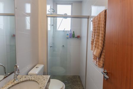 Apartamento para alugar com 60m², 2 quartos e 2 vagas Apartamento para alugar com 60m², 2 quartos e 2 vagasBanheiro da Suíte