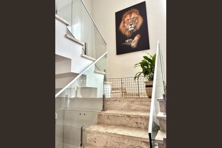Casa de condomínio à venda com 227m², 3 quartos e 4 vagas Casa de condomínio à venda com 227m², 3 quartos e 4 vagasFoto 01