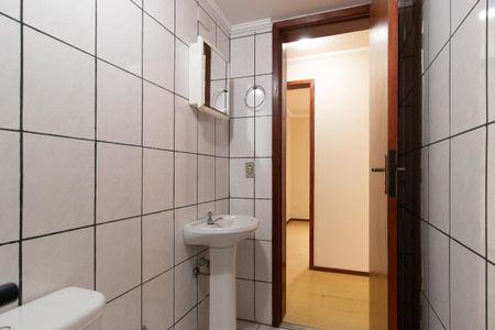 Apartamento para alugar com 65m², 4 quartos e 2 vagas Apartamento para alugar com 65m², 4 quartos e 2 vagasBanheiro Social