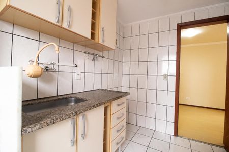Apartamento para alugar com 65m², 4 quartos e 2 vagas Apartamento para alugar com 65m², 4 quartos e 2 vagasCozinha e Área de Serviço