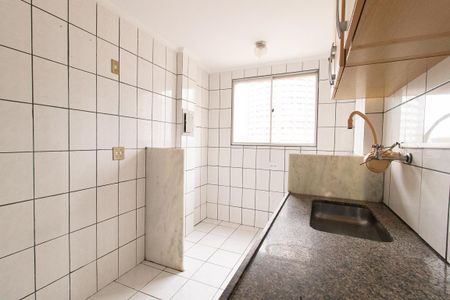 Apartamento para alugar com 65m², 4 quartos e 2 vagas Apartamento para alugar com 65m², 4 quartos e 2 vagasCozinha e Área de Serviço