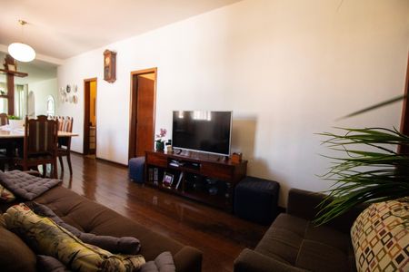 Apartamento à venda com 230m², 4 quartos e 4 vagas Apartamento à venda com 230m², 4 quartos e 4 vagasSala 03