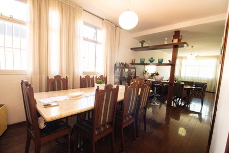 Apartamento à venda com 230m², 4 quartos e 4 vagas Apartamento à venda com 230m², 4 quartos e 4 vagasSala 02