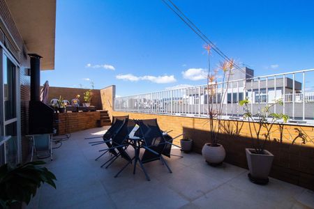 Apartamento à venda com 230m², 4 quartos e 4 vagas Apartamento à venda com 230m², 4 quartos e 4 vagasÁrea Gourmet - Cobertura