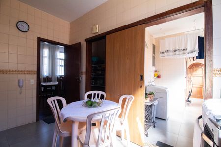 Cozinha de apartamento à venda com 4 quartos, 230m² em Calafate, Belo Horizonte
