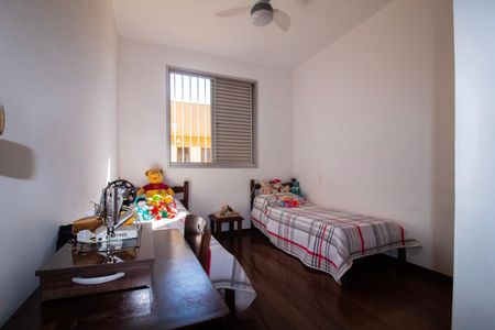 Apartamento à venda com 230m², 4 quartos e 4 vagas Apartamento à venda com 230m², 4 quartos e 4 vagasQuarto 03