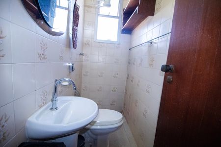 Apartamento à venda com 230m², 4 quartos e 4 vagas Apartamento à venda com 230m², 4 quartos e 4 vagasBanheiro Social 02
