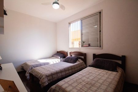 Quarto 01 de apartamento à venda com 4 quartos, 230m² em Calafate, Belo Horizonte