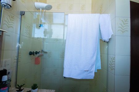 Apartamento à venda com 230m², 4 quartos e 4 vagas Apartamento à venda com 230m², 4 quartos e 4 vagasBanheiro da Suíte