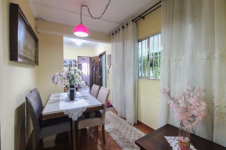 Sala de casa à venda com 4 quartos, 150m² em Lajeado, São Paulo