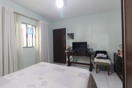Casa à venda com 300m², 4 quartos e 1 vagaQuarto 2