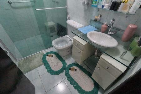 Casa à venda com 300m², 4 quartos e 1 vagaBanheiro 2